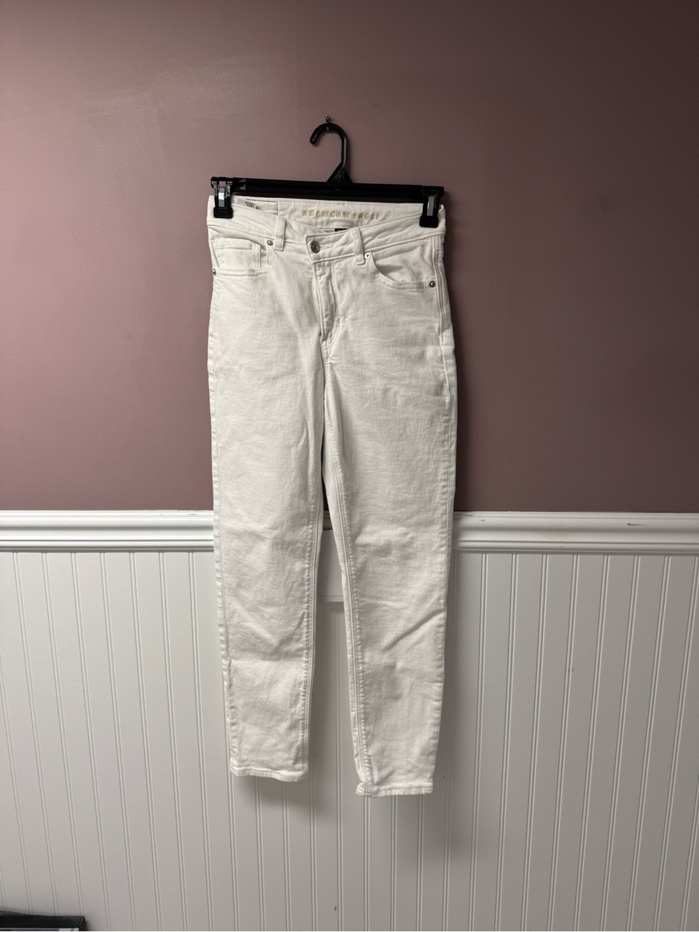 NWOT American Eagle White Women’s Jeans